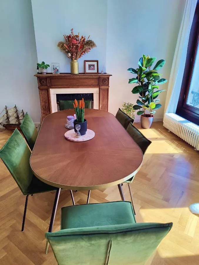 Traditional Chic, High Ceilings' Apt Aircos And Garage Antwerp 0*,